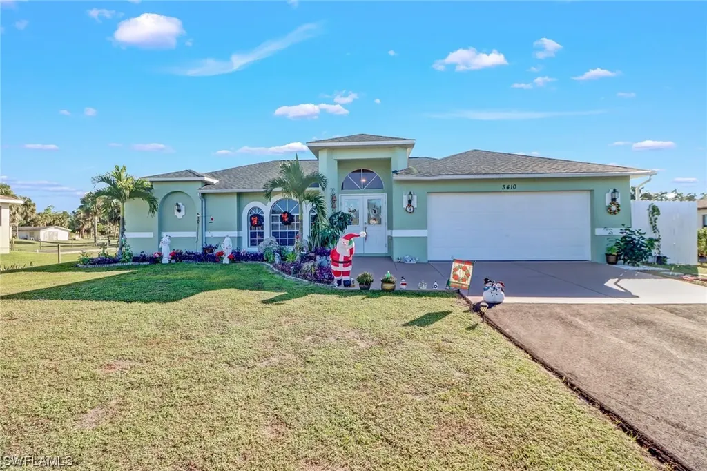 3410 20th Avenue NE Naples FL 34120