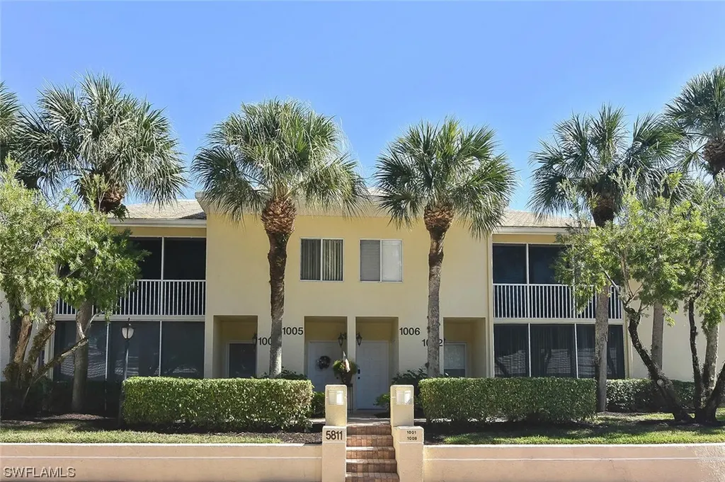 5811 Glencove Drive Naples FL 34108
