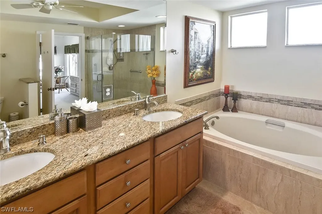 5811 Glencove Drive Naples FL 34108