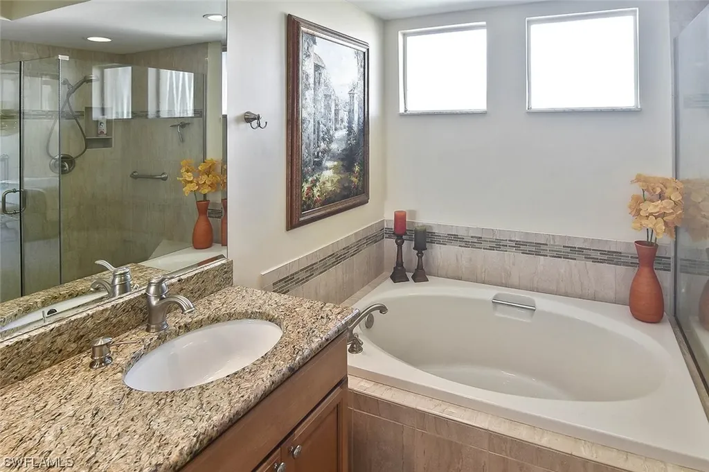 5811 Glencove Drive Naples FL 34108