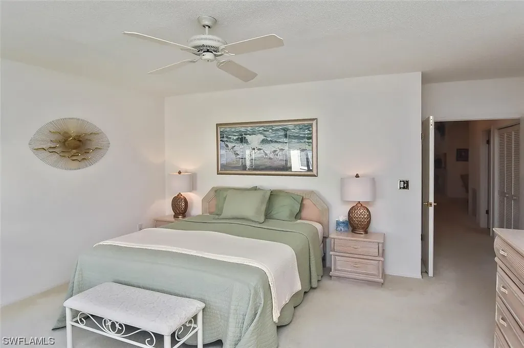 5811 Glencove Drive Naples FL 34108