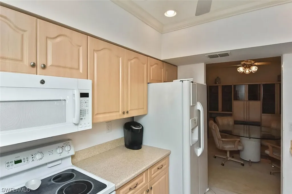 5811 Glencove Drive Naples FL 34108