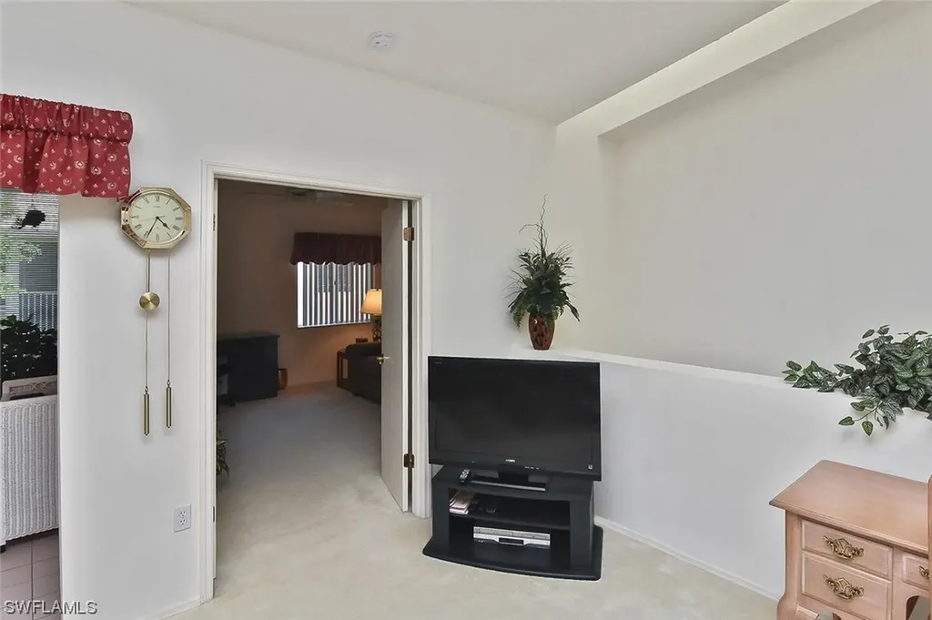 5811 Glencove Drive Naples FL 34108