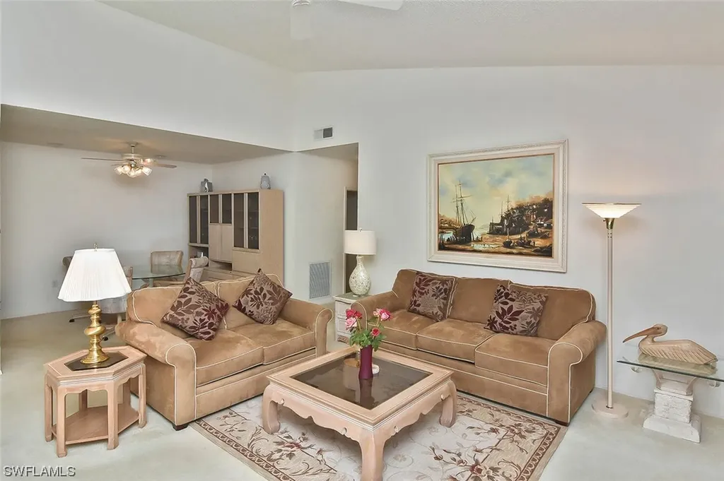 5811 Glencove Drive Naples FL 34108