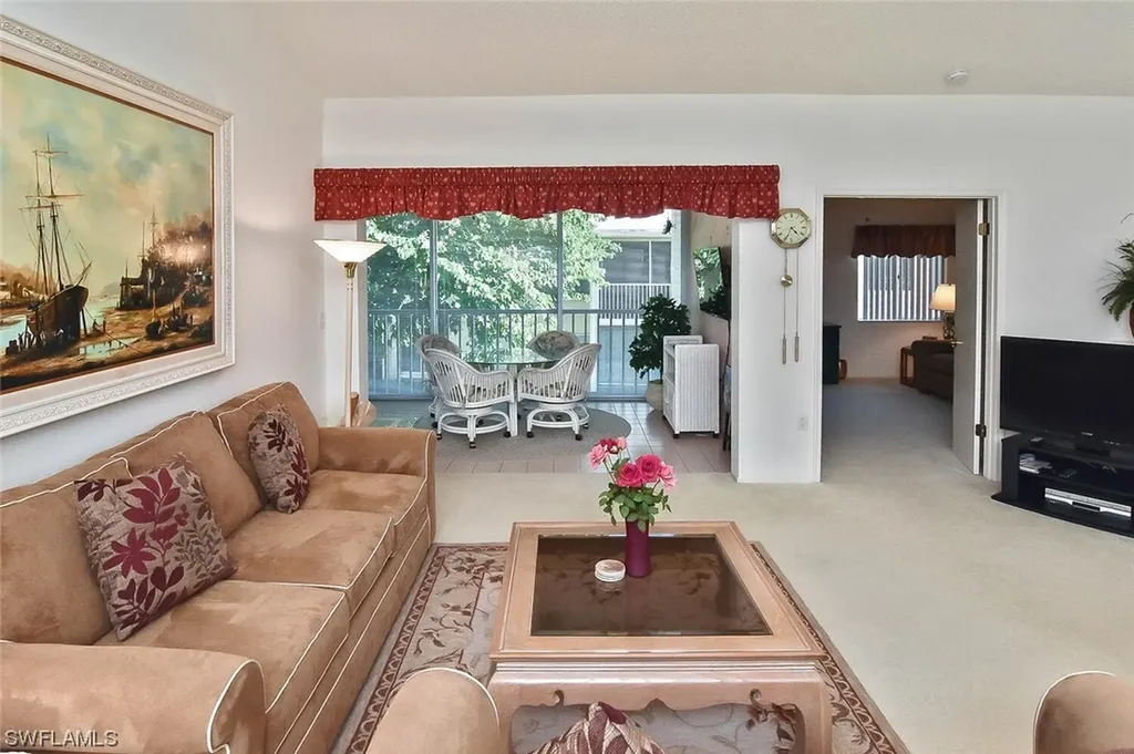 5811 Glencove Drive Naples FL 34108