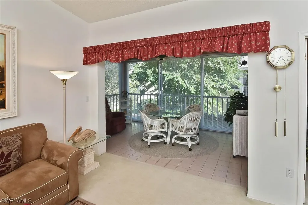 5811 Glencove Drive Naples FL 34108