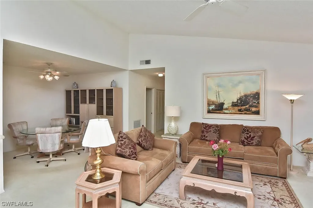 5811 Glencove Drive Naples FL 34108