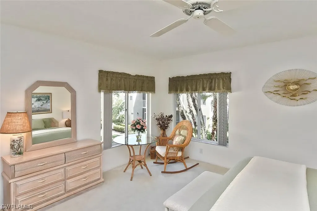 5811 Glencove Drive Naples FL 34108