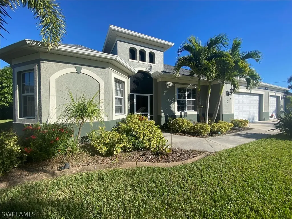 2211 SW 28th Lane Cape Coral FL 33914