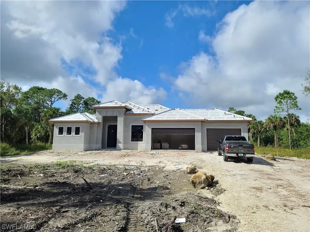 385 7th Street NW Naples FL 34120