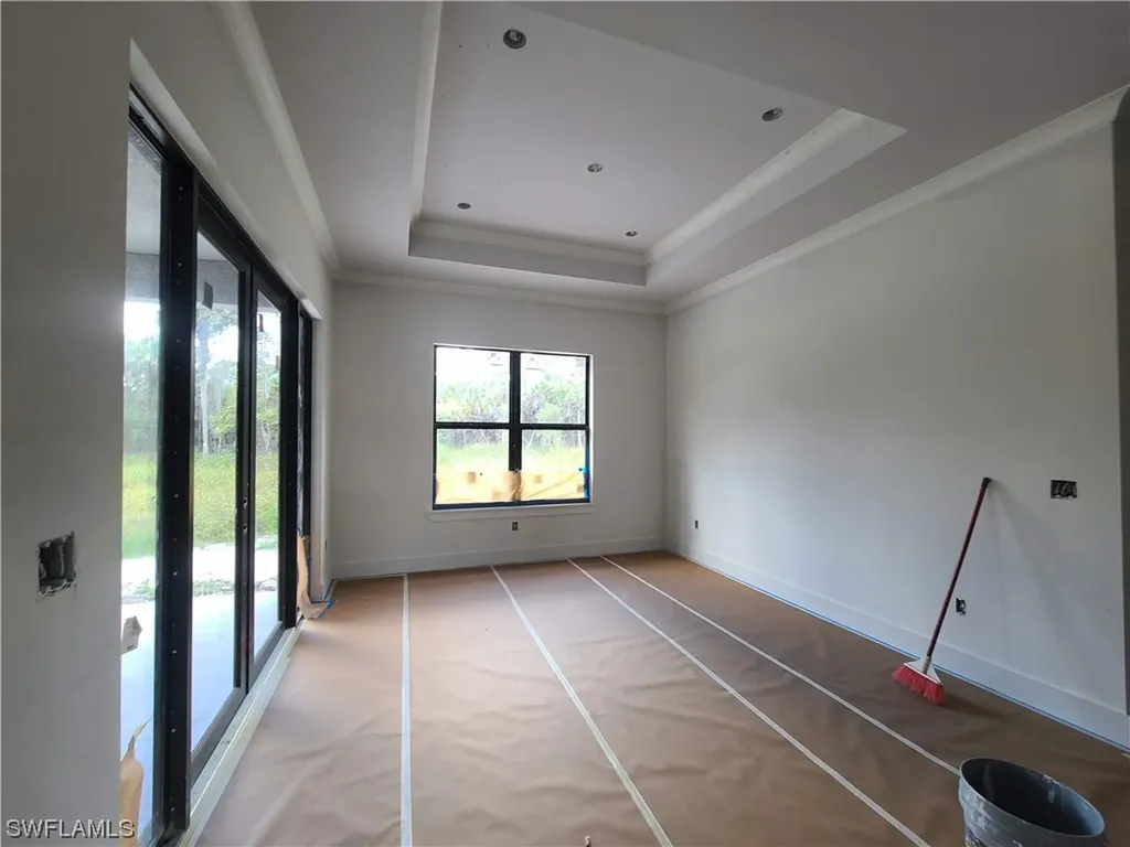 385 7th Street NW Naples FL 34120