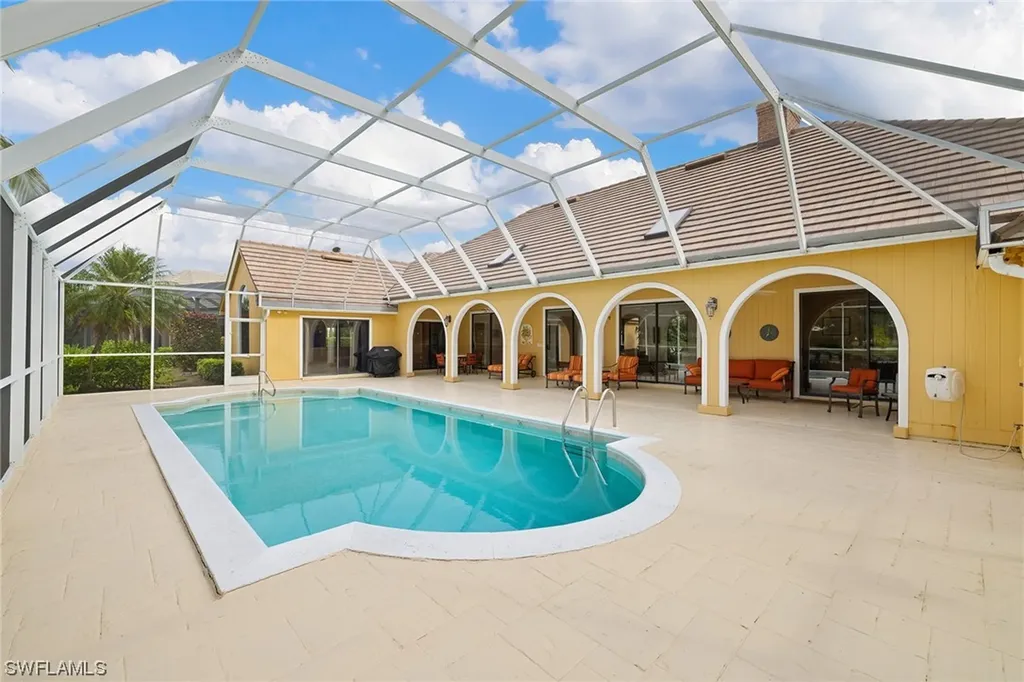 15303 Burnaby Drive Naples FL 34110