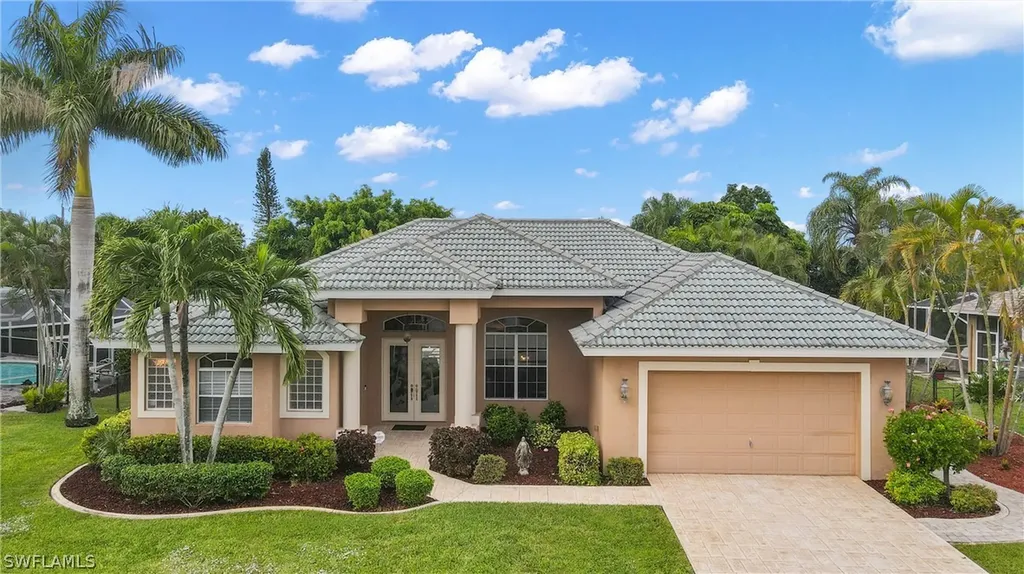 2011 SE 26th Street Cape Coral FL 33904