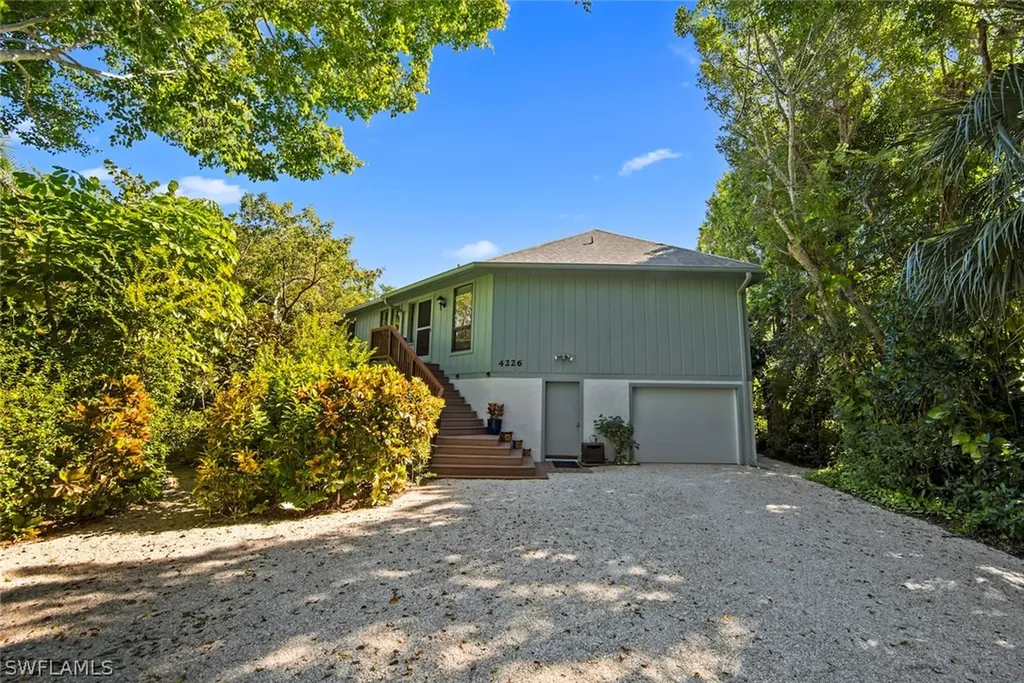 4226 Gulf Pines Drive Sanibel FL 33957
