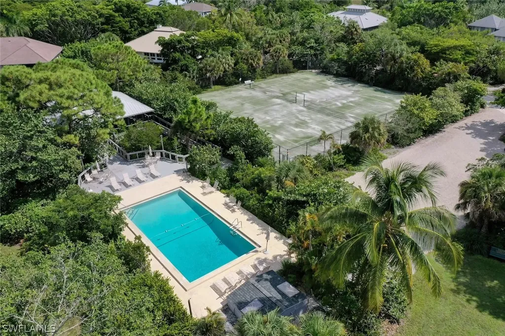 4226 Gulf Pines Drive Sanibel FL 33957