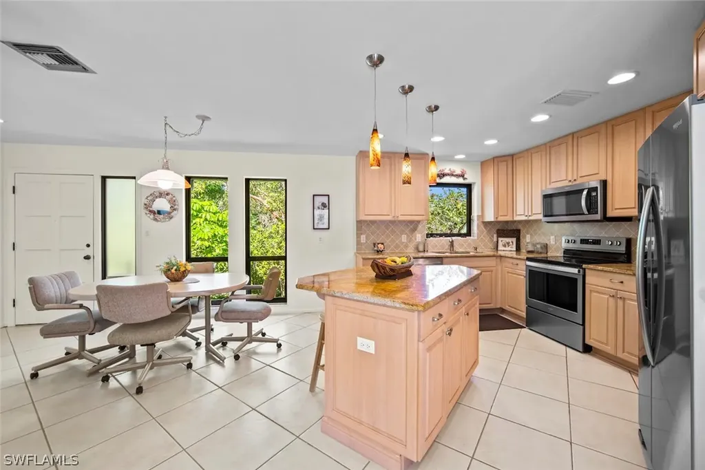 4226 Gulf Pines Drive Sanibel FL 33957