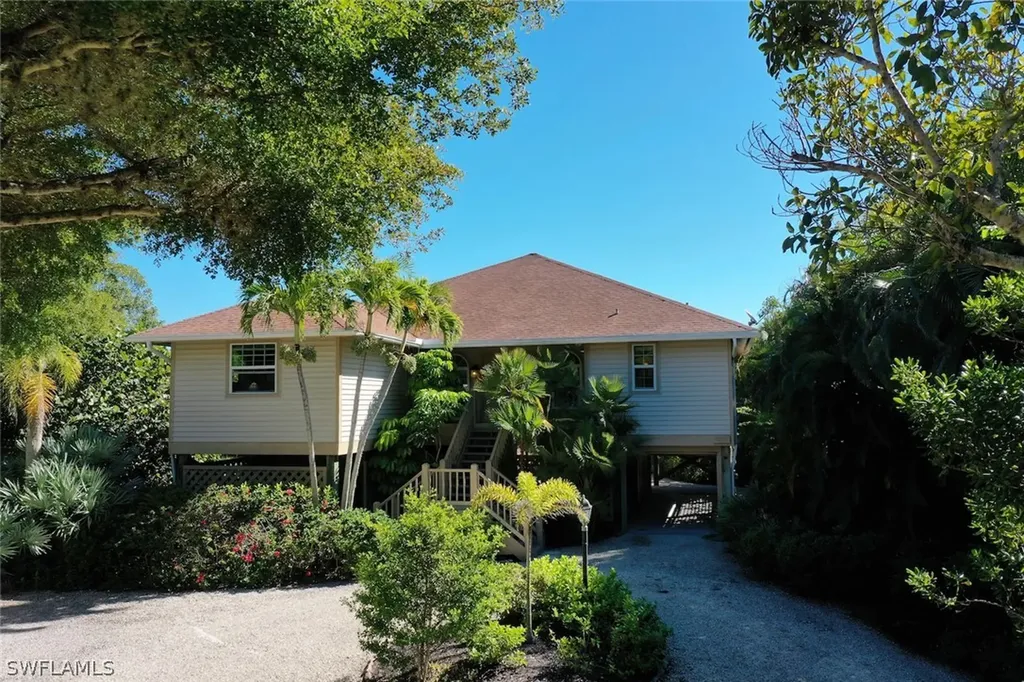 4285 Gulf Pines Drive Sanibel FL 33957