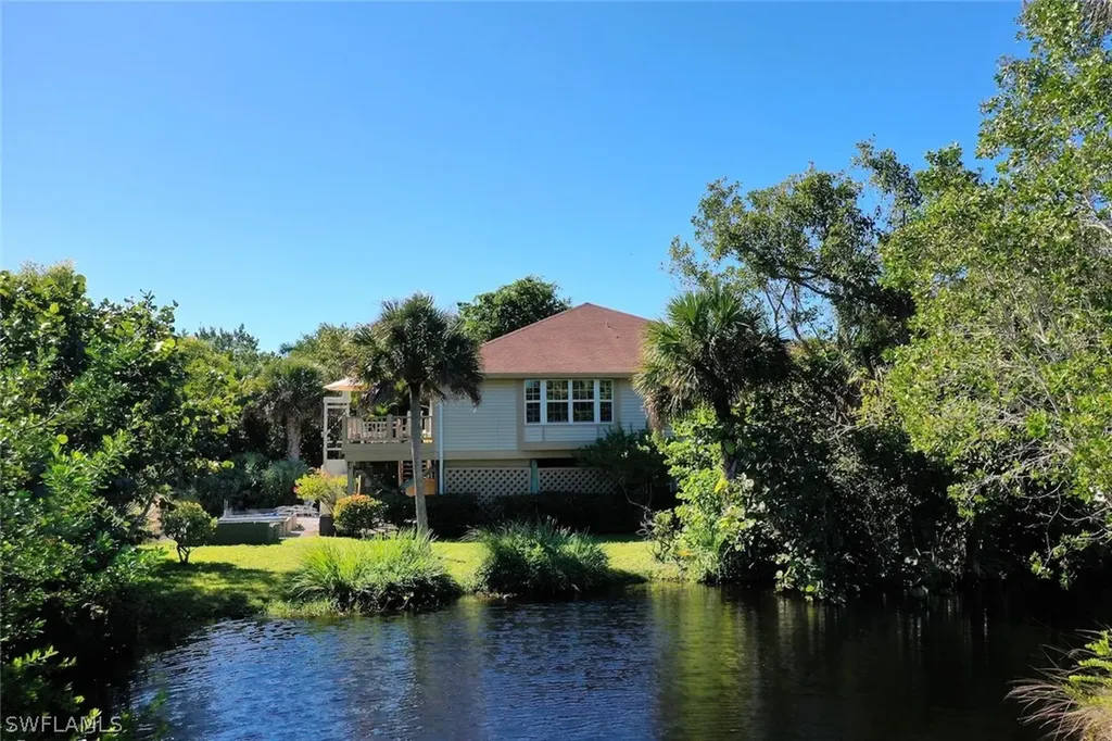 4285 Gulf Pines Drive Sanibel FL 33957