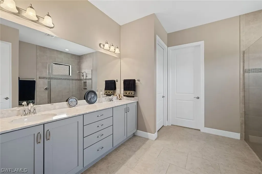 1385 Redona Way Naples FL 34113