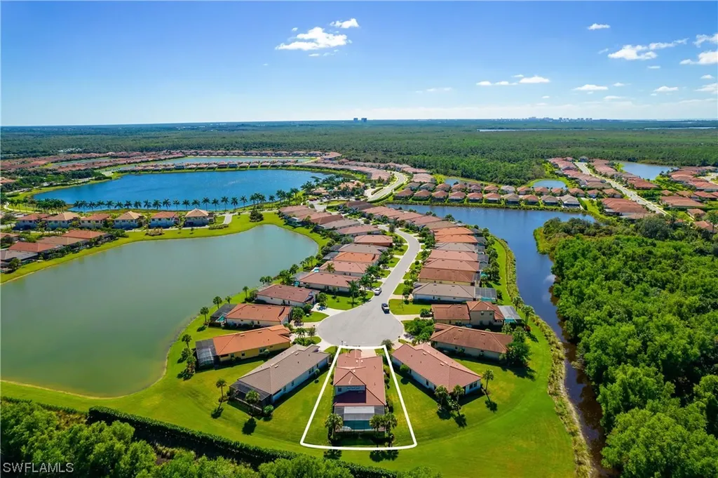 1385 Redona Way Naples FL 34113