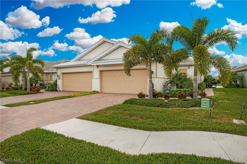 14664 Edgewater Circle Naples FL 34114