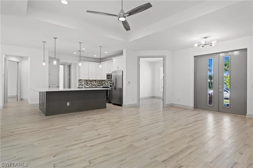 3707 Oasis Boulevard Cape Coral FL 33914
