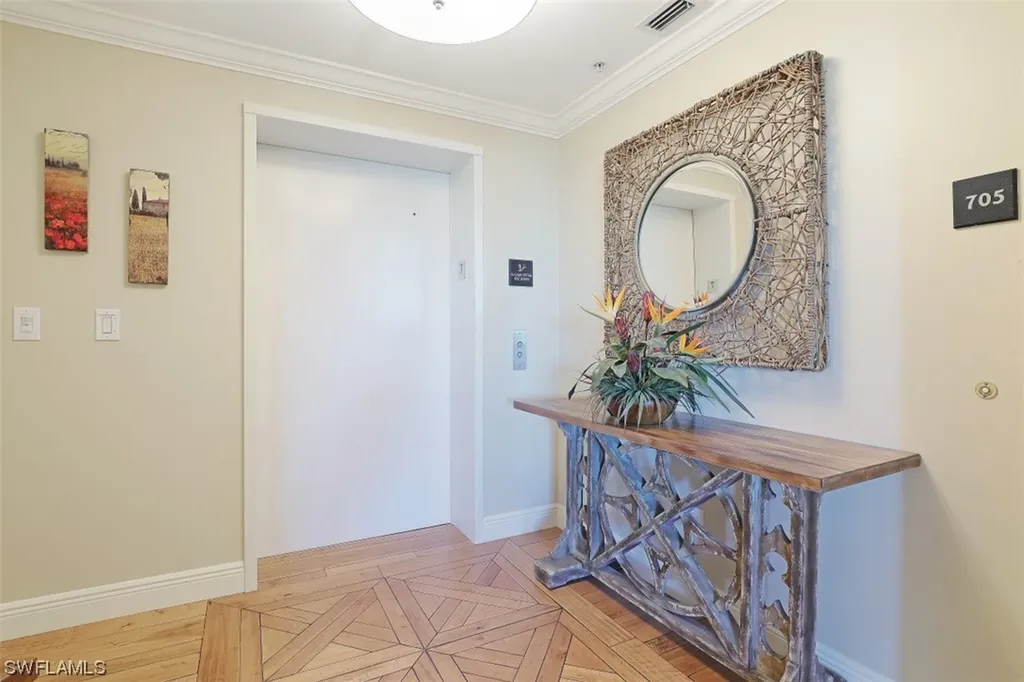 265 Indies Way Naples FL 34110