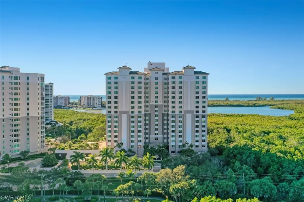 265 Indies Way Naples FL 34110