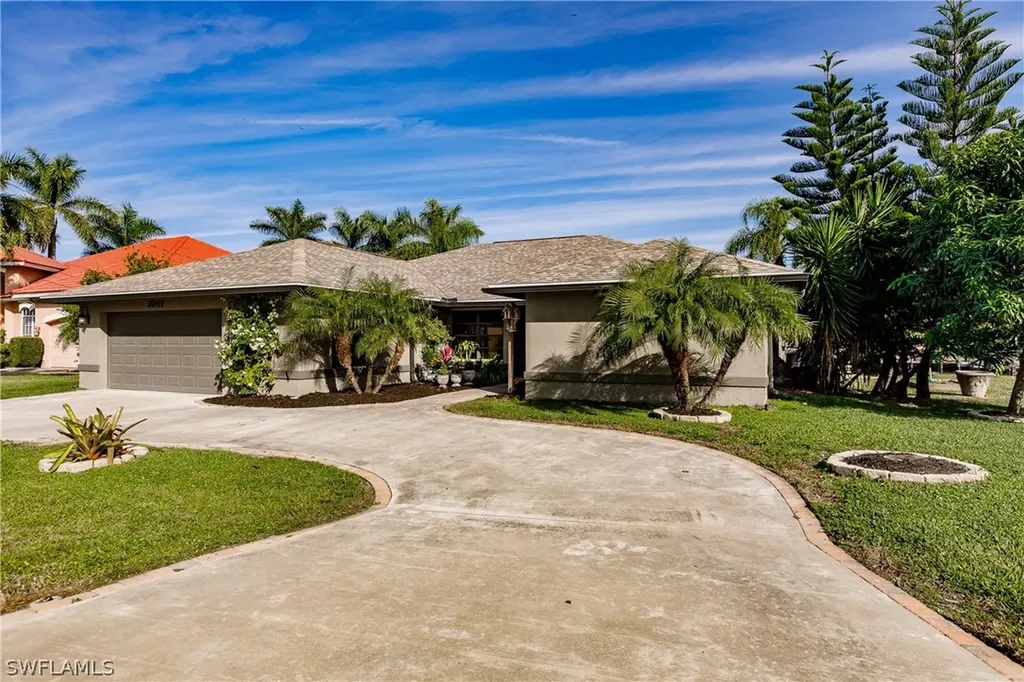 2047 SE 29th Street Cape Coral FL 33904