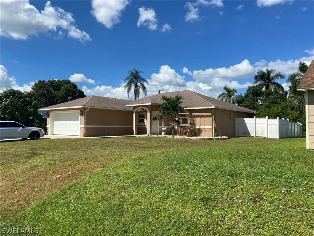 9185 Pineapple Road Fort Myers FL 33967