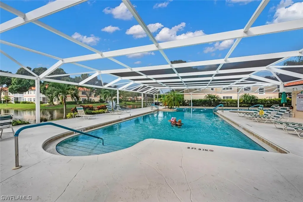 2585 Old Groves Road Naples FL 34109