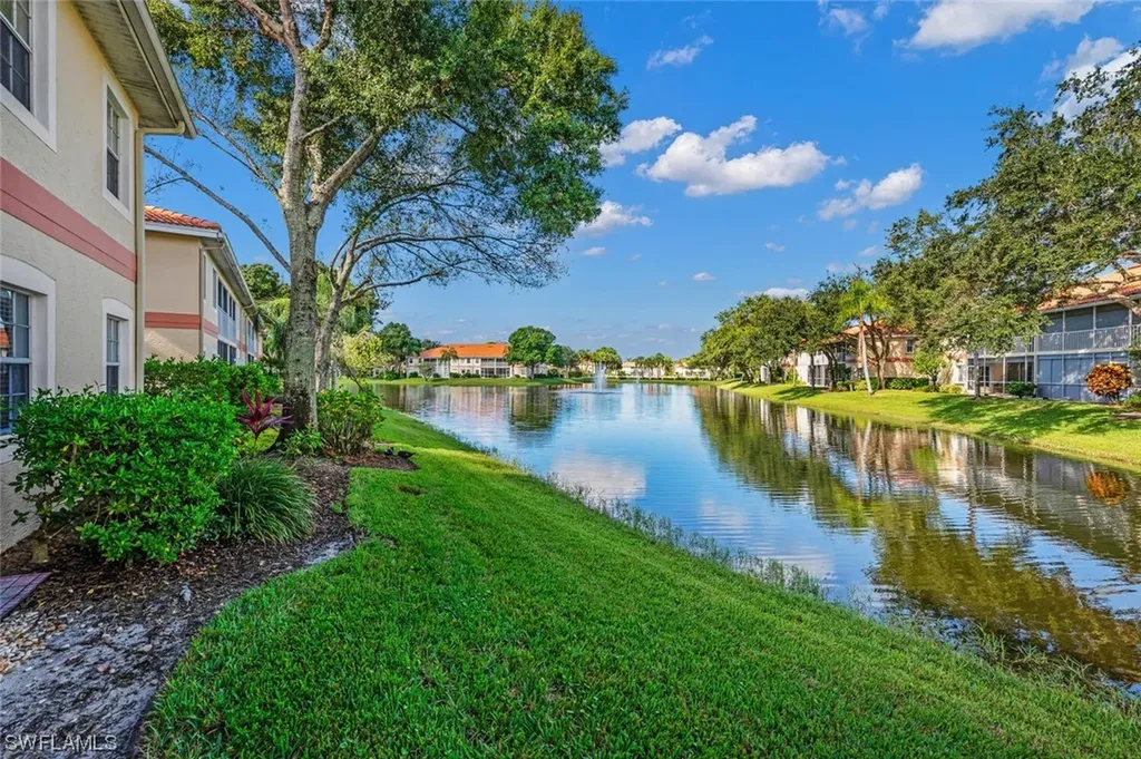 2585 Old Groves Road Naples FL 34109