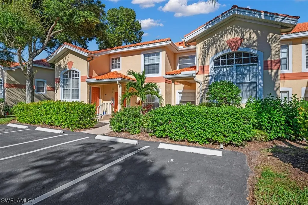 2585 Old Groves Road Naples FL 34109