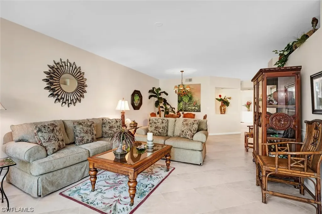 2585 Old Groves Road Naples FL 34109