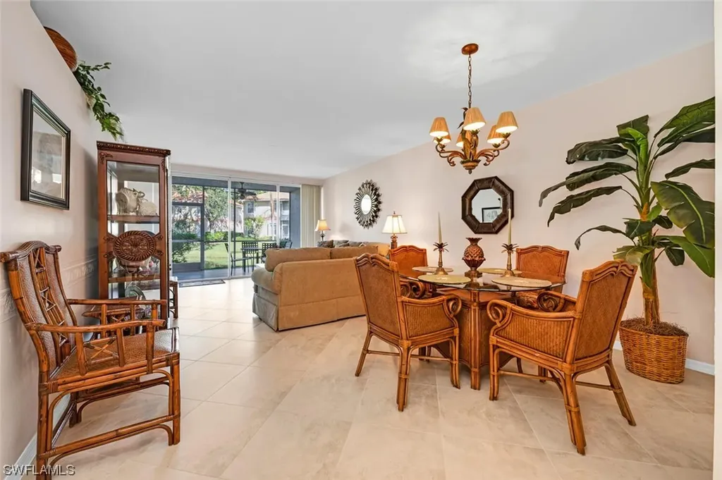2585 Old Groves Road Naples FL 34109