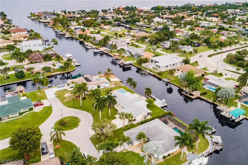 5360 Malaluka Court Cape Coral FL 33904