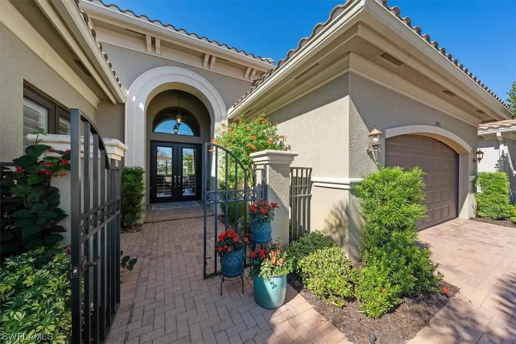 3275 Atlantic Circle Naples FL 34119