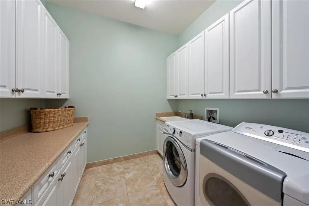 3275 Atlantic Circle Naples FL 34119