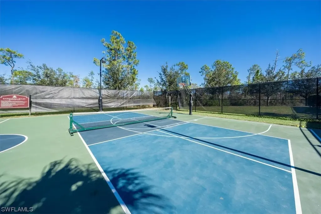 3275 Atlantic Circle Naples FL 34119