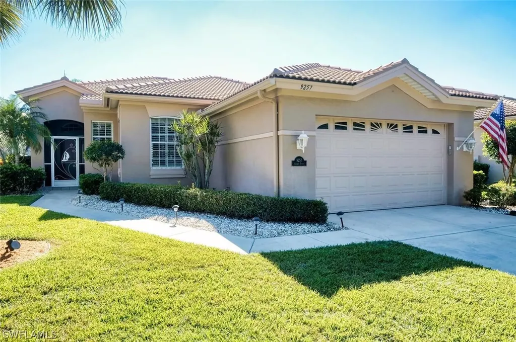 9257 Garden Pointe Fort Myers FL 33908