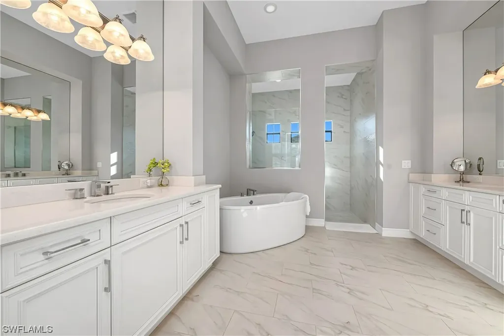 8992 Arrezo Court Naples FL 34119