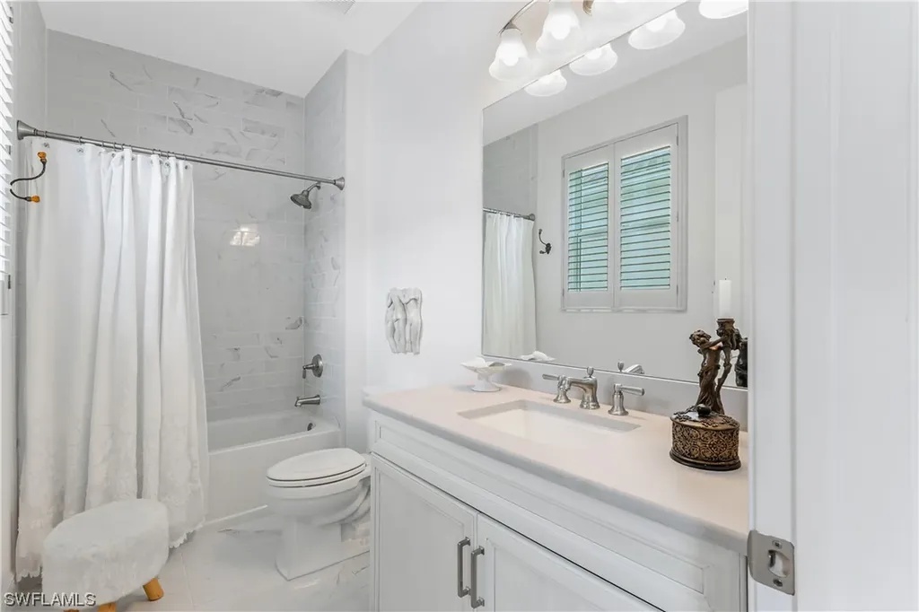 8769 Saint Lucia Drive Naples FL 34114