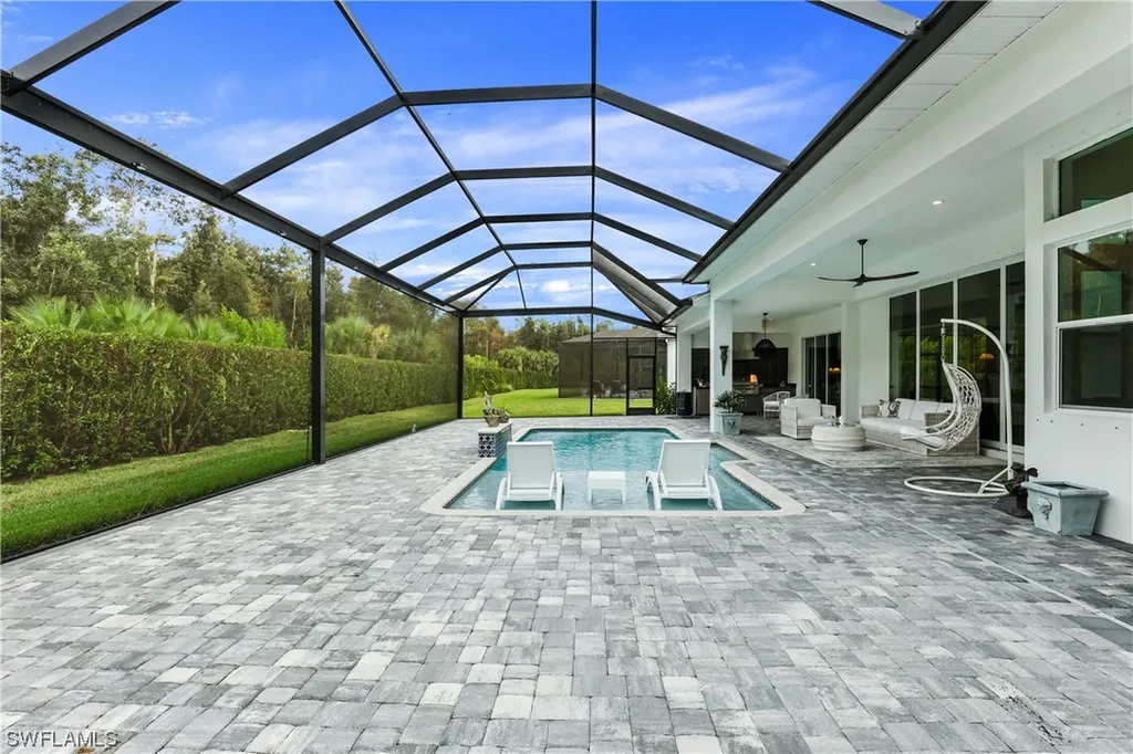 8769 Saint Lucia Drive Naples FL 34114