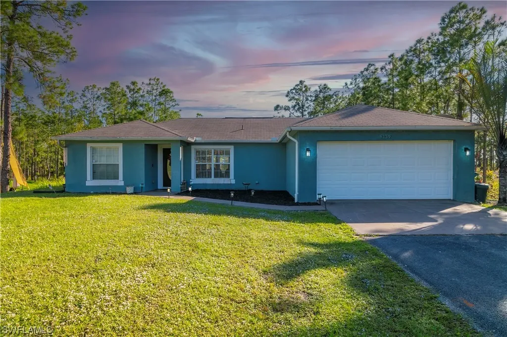3952 27th Avenue NE Naples FL 34120