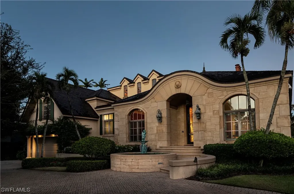 1625 3rd Street S Naples FL 34102