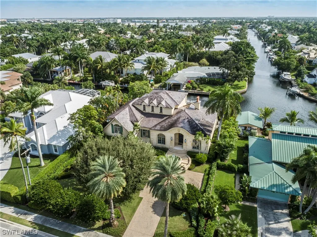 1625 3rd Street S Naples FL 34102