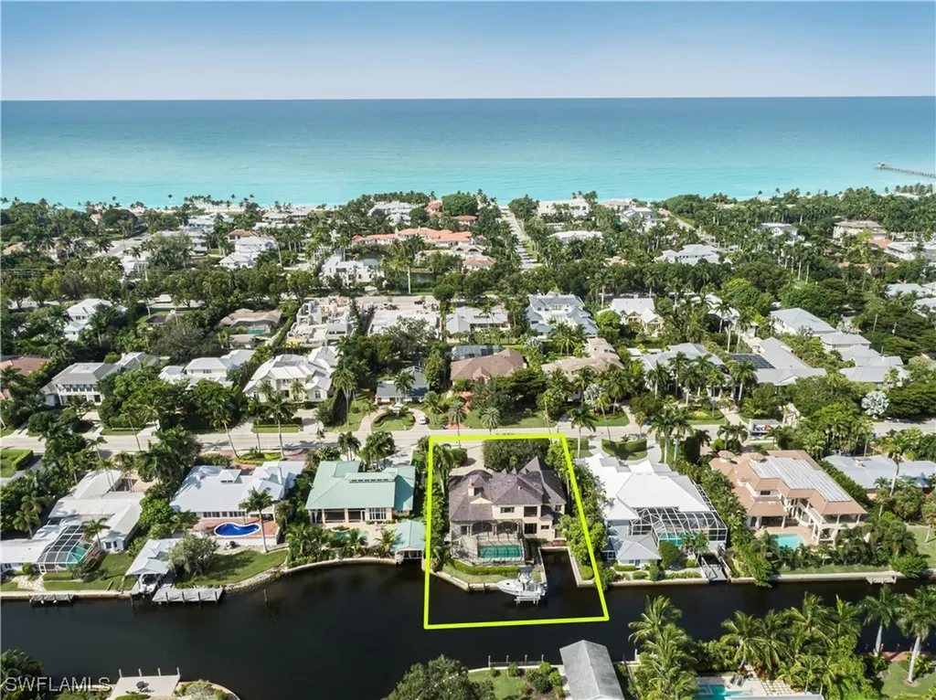 1625 3rd Street S Naples FL 34102
