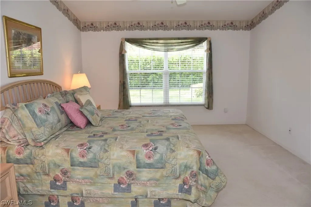 379 Melrose Place Naples FL 34104