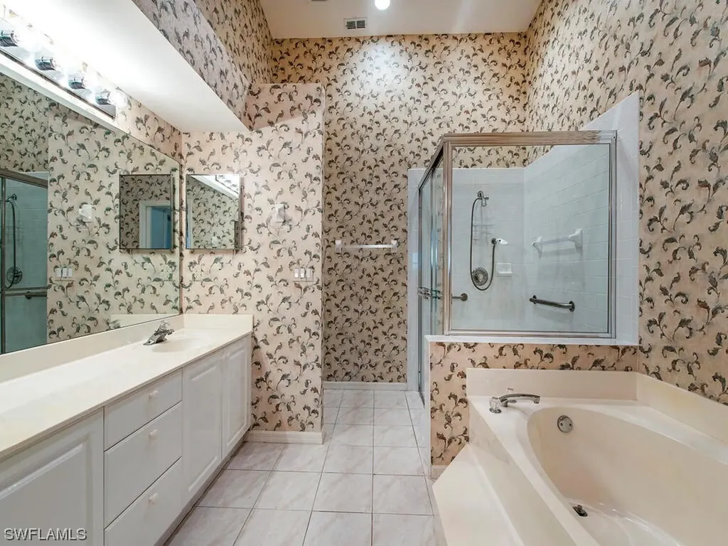 379 Melrose Place Naples FL 34104