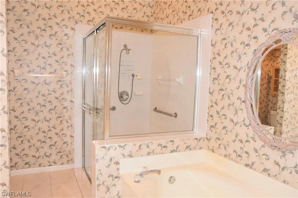 379 Melrose Place Naples FL 34104